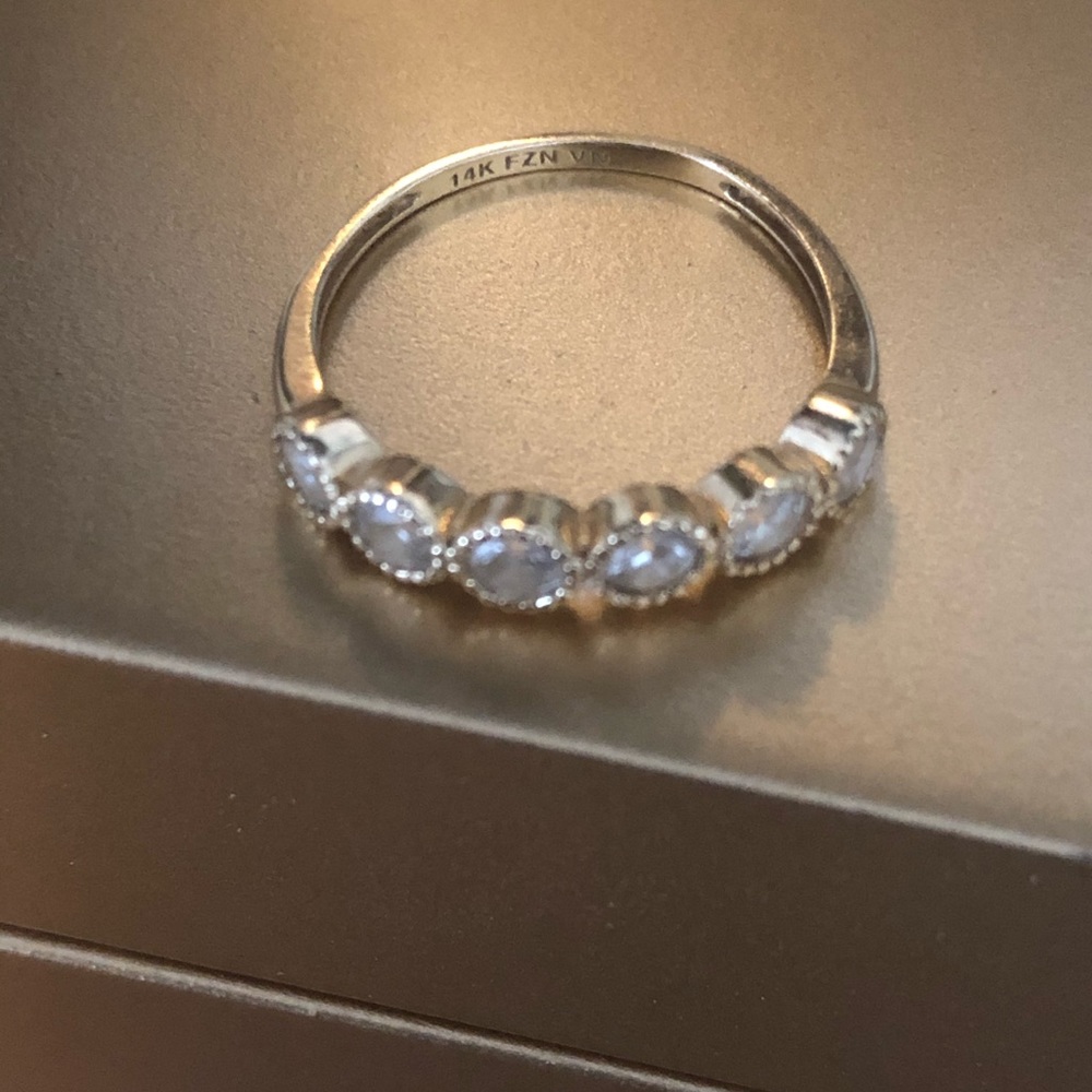 14 kt ring! Real Gold ring!